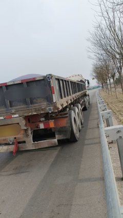Sinotruk HOWO TX7 460 hp 6X4 - фото 4