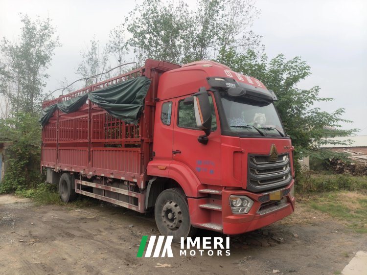 2022 Sinotruk HOWO TS5 270 hp 4X2 6.75 m