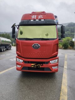 FAW Jiefang J6L 320 hp 4X2 6.75 m - ფოტო 1