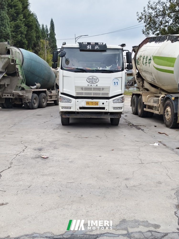 2020 FAW Jiefang J6P 350 hp 6X4