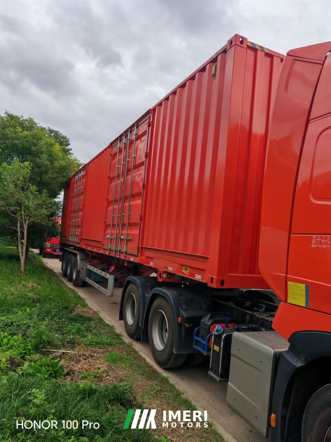 13.7 m x 2.55 m 3-axle container semi-trailer - грузовик из Китая