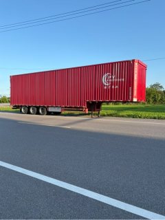 13.75 m x 2.55 m 3-axle box body semi-trailer - фото 2