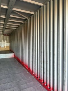 13.75 m x 2.55 m 3-axle box body semi-trailer - фото 3