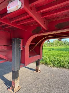 13.75 m x 2.55 m 3-axle box body semi-trailer - фото 9