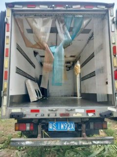 Qingling Isuzu KV100 120 hp 4X2 4.08 m - ფოტო 3