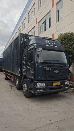 FAW Jiefang J6M 240 hp 6X2 9.5 m - photo 3