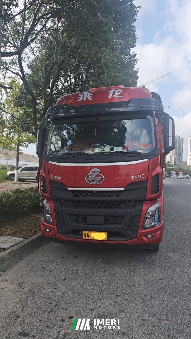 2025 Dongfeng Liuzhou Chenglong H5 350 hp 4X2 6.8 m