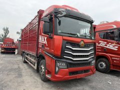 Sinotruk HOWO Max 290 hp 4X2 6.75 m - photo 3