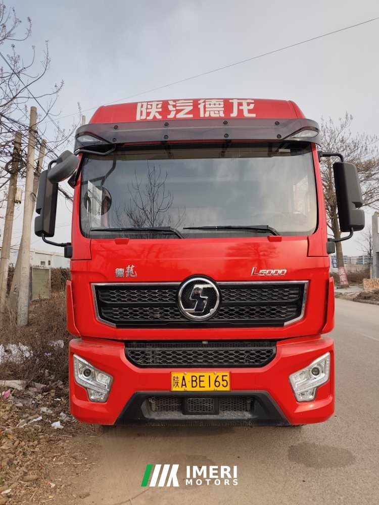 Shacman Delong L5000 270 hp 4X2 6.8 m - truck from China