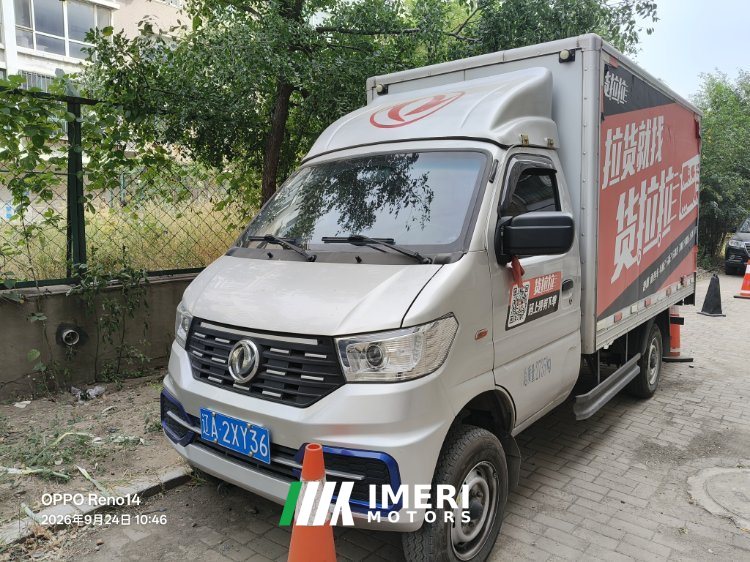 Dongfeng Little Tyrant W08 91 hp 4X2 3.05 m - грузовик из Китая