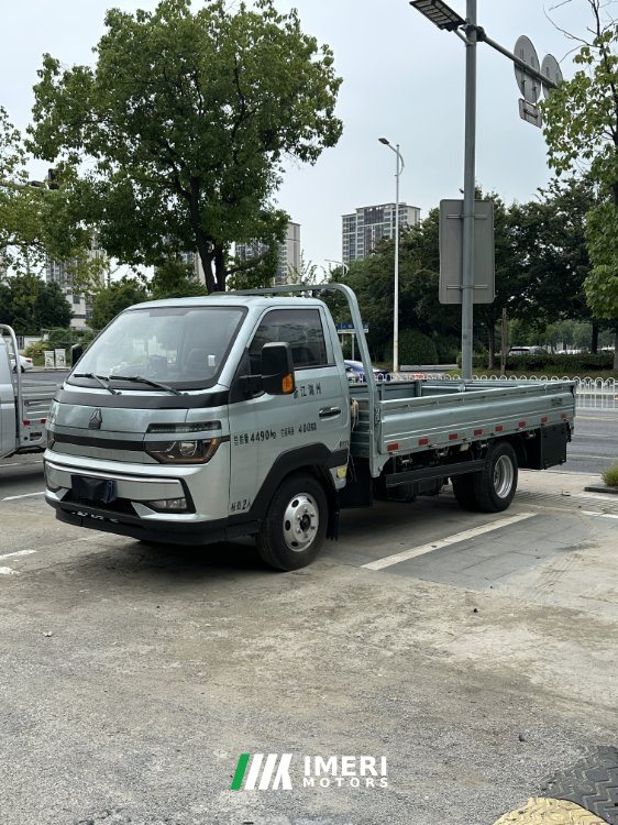 2022 SINOTRUK HOWO Light Duty Truck 130 hp 4X2 3.95 m