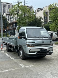 SINOTRUK HOWO Light Duty Truck 130 hp 4X2 3.95 m - ფოტო 3