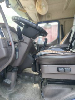 Dongfeng Liuzhou Chenglong M3 200 hp 4X2 7.8 m - фото 4