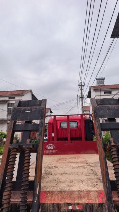 SINOTRUK HOWO Light Duty Truck 150 hp 4.2 m - ფოტო 3
