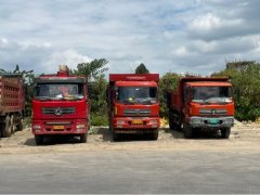 Dongfeng Huashen T7 310 hp 8X4 8.5 m - фото 1