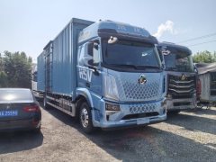 Dongfeng Liuzhou Chenglong H5 300 hp 4X2 9.7 m - фото 3
