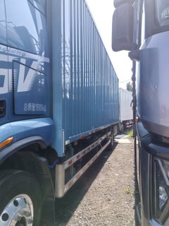 Dongfeng Liuzhou Chenglong H5 300 hp 4X2 9.7 m - фото 4