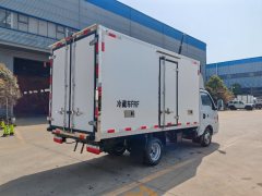 Dongfeng Tuyi T5 123 hp 4X2 3.5 m - photo 5