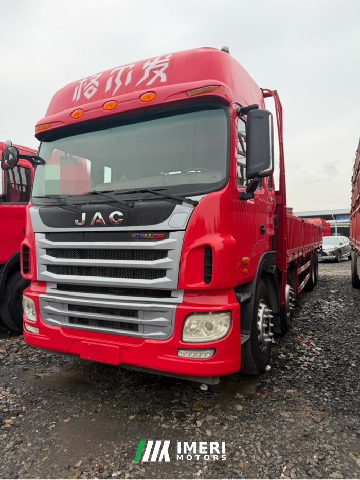 JAC Gallop GAC Higer K5 350 hp 8X4 9.6 m - truck from China