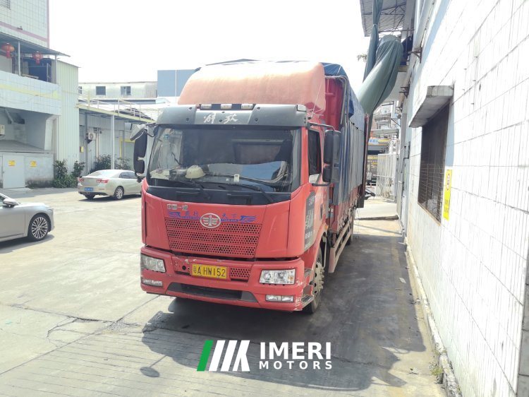 2021 FAW Jiefang J6L 220 hp 4X2 6.75 m