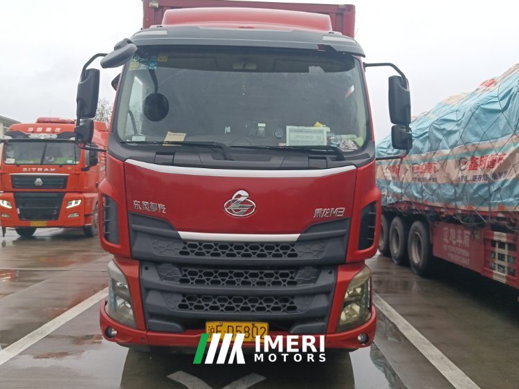2020 Dongfeng Liuzhou Chenglong M3 220 hp 6X2 7.2 m