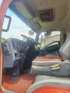 SINOTRUK HOWO Light Duty Truck Hanjiang 156 hp 4X2 4.15 m - photo 6