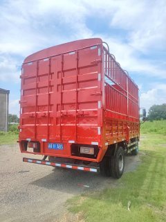 SINOTRUK HOWO Light Duty Truck Hanjiang 156 hp 4X2 4.15 m - photo 8