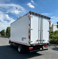 Dongfeng Duolika Dollicar D6 195 hp 4X2 4.1 m - ფოტო 4