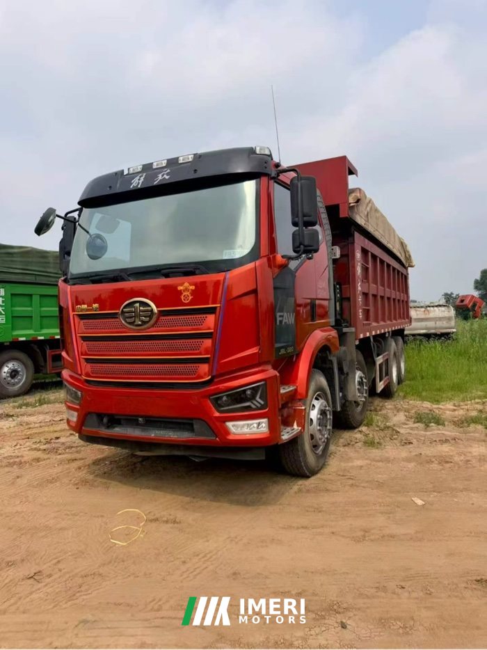 2020 FAW Jiefang J6L 320 hp 8X4 6.2 m