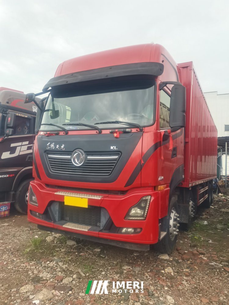 Dongfeng Tianlong KL 465 hp 8X4 9.6 m - truck from China