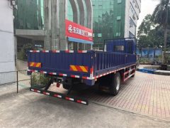 Dongfeng Liuzhou Chenglong M3V 240 hp 4X2 6.8 m - ფოტო 5