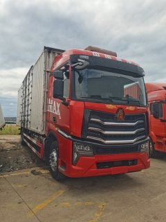 Sinotruk HOWO Max 330 hp 4X2 9.6 m - фото 3