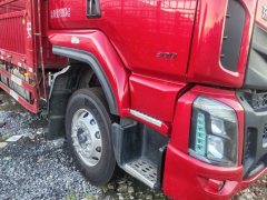 Dongfeng Liuzhou Chenglong H5 300 hp 4X2 6.8 m - ფოტო 4