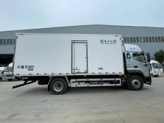 Foton Auman 330 hp 4X2 6.8 m - ფოტო 2