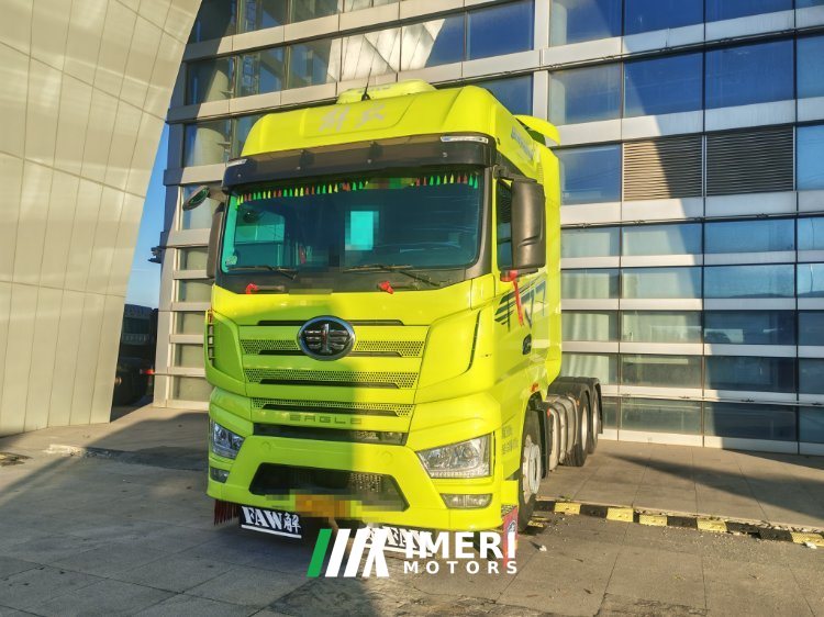 2023 FAW Jiefang J7 564 hp 6X4