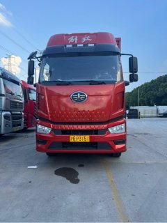FAW Jiefang J6L 260 hp 4X2 8.2 m - ფოტო 1