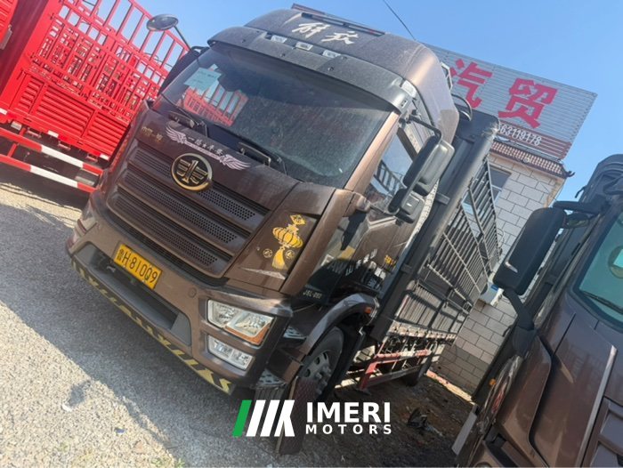 2022 FAW Jiefang J6L 260 hp 4X2 6.75 m