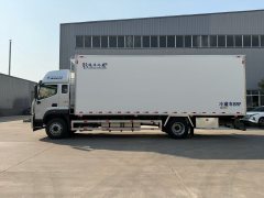 Foton Auman 330 hp 4X2 6.8 m - ფოტო 3