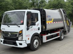 Kailifeng Dongfeng Liuzhou Chenglong 135 hp 4X2 - ფოტო 1