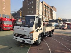 JAC J5 132 hp 4X2 4.18 m - photo 1