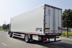 Sinotruk HOWO TX7 350 hp 6X2 9.45 m - photo 4
