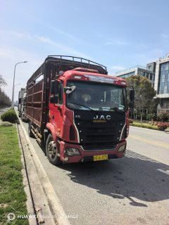 JAC Gallop GAC Higer K5 220 hp 4X2 6.77 m - ფოტო 4