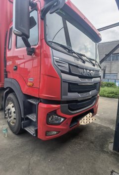 JAC Gallop A5 270 hp 6X2 7.8 m - photo 2