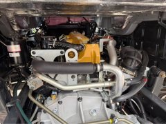 Dongfeng Liuzhou Chenglong H5V 300 hp 4X2 - ფოტო 8