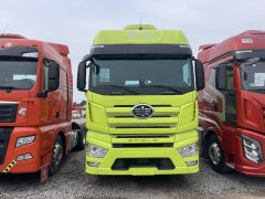 FAW Jiefang J7 560 hp 6X4 - photo 2