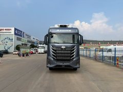 Foton Auman GTL 400 hp 6X2 9.4 m - ფოტო 1