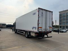 Foton Auman GTL 400 hp 6X2 9.4 m - ფოტო 7