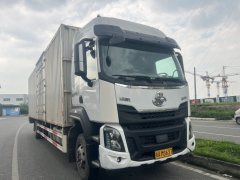 Dongfeng Liuzhou Chenglong H5 240 hp 4X2 9.7 m - ფოტო 2