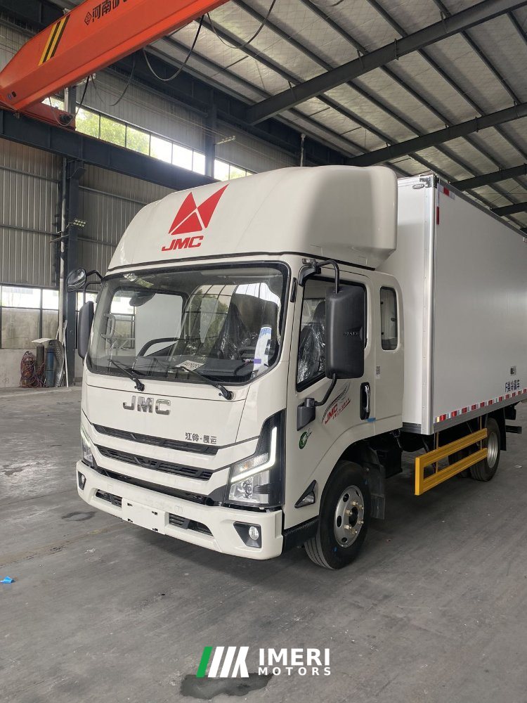 2025 JMC 164 hp 4X2 3.7 m
