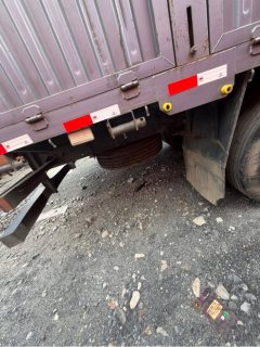 Sinotruk HOWO Max 330 hp 4X2 6.75 m - photo 5